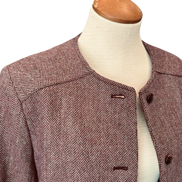 VINTAGE WOOL LADY JACKET ASTOR ONE BURGUNDY MAROON HERRINGBONE WINTER BLAZER - Picture 4 of 13